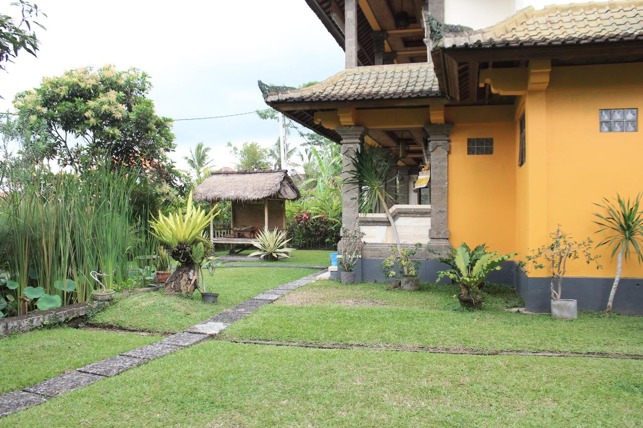 Bombom House Hotel Ubud Esterno foto